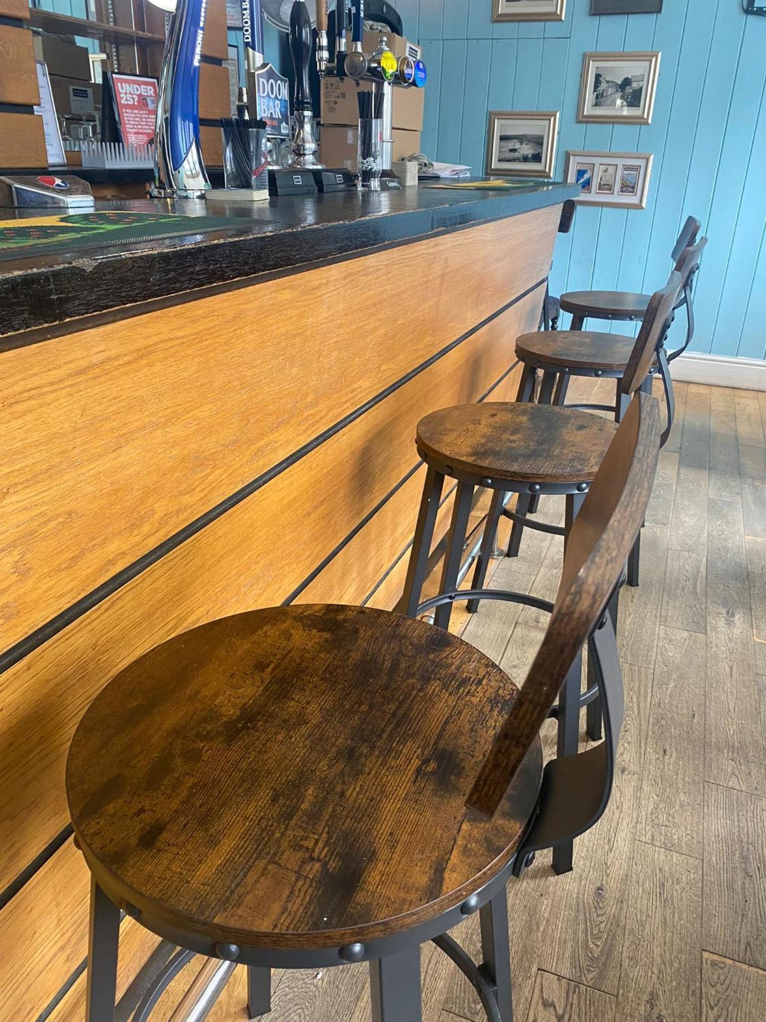 Rose And Crown Hotel & Hope And Anchor Bar Goodwick Esterno foto